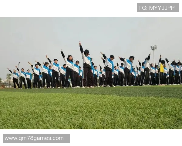 足球场上舞动人生的明星球员是谁他的舞步背后的故事